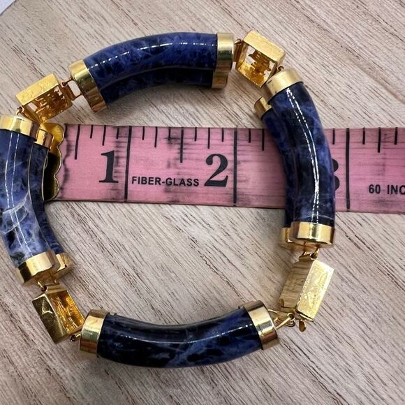 Sodalite and gold tone Chinese good fortune gold plated bracelet - Picture 11 of 13